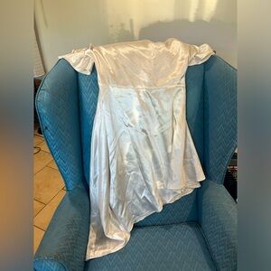 BEAUTIFUL SILK DRESS FOR SALE !